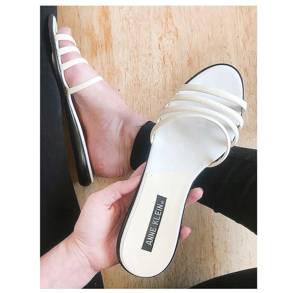 Anne Klein Shoes - Vintage [ ANNE KLEIN ] White Patent Leather Slides
